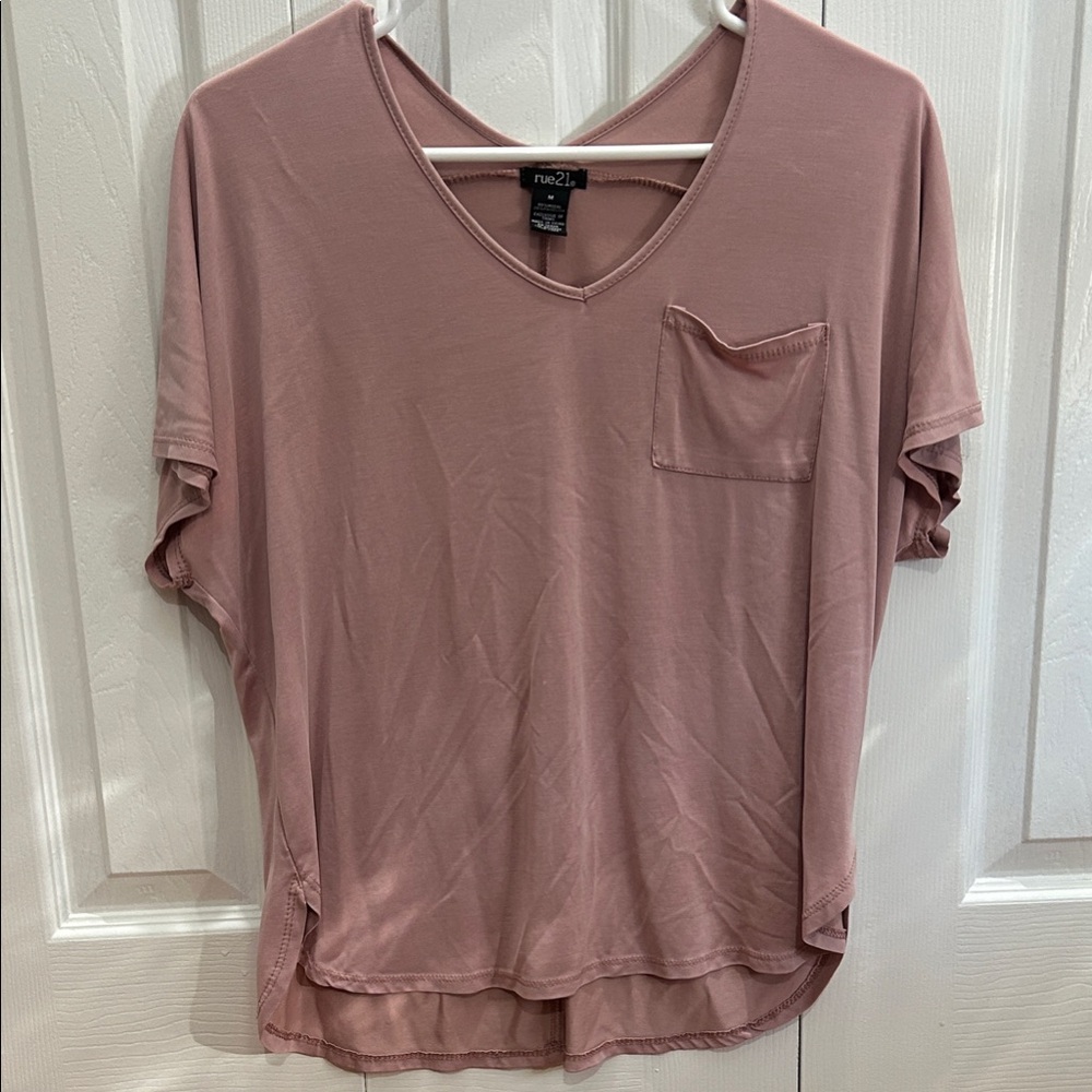 Rue 21 Mauve V-Neck Short Sleeve Top